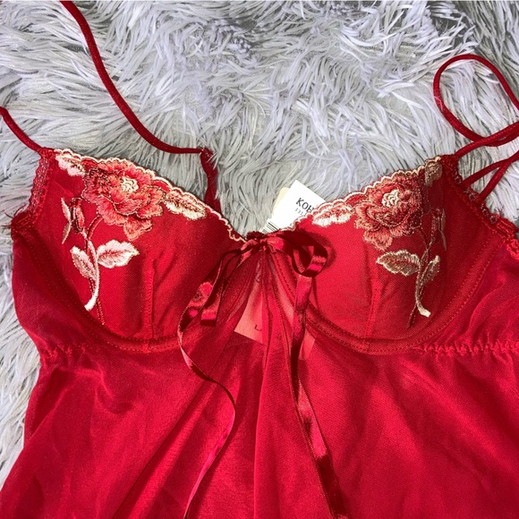 Red front closure babydoll lingerie with thong NWT - Picture 3 of 10